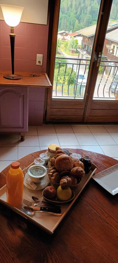 Le Retro Bed & Breakfast Abondance Eksteriør bilde